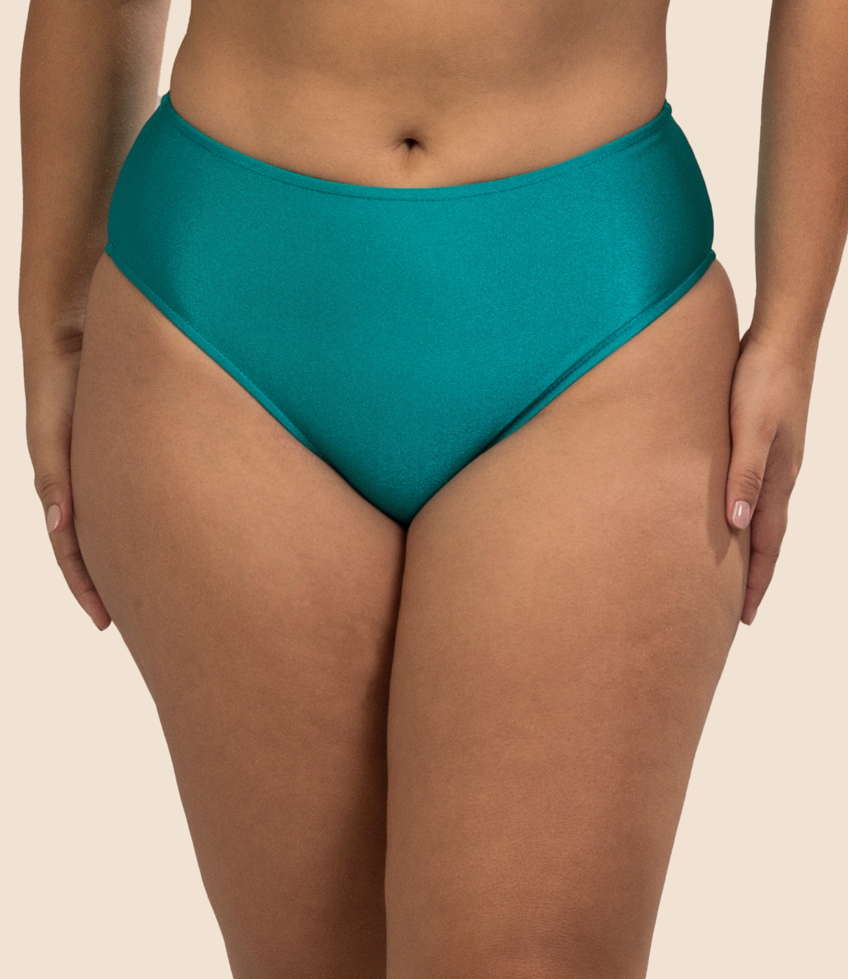 Calcinha de biquíni hot pants lisa Alice