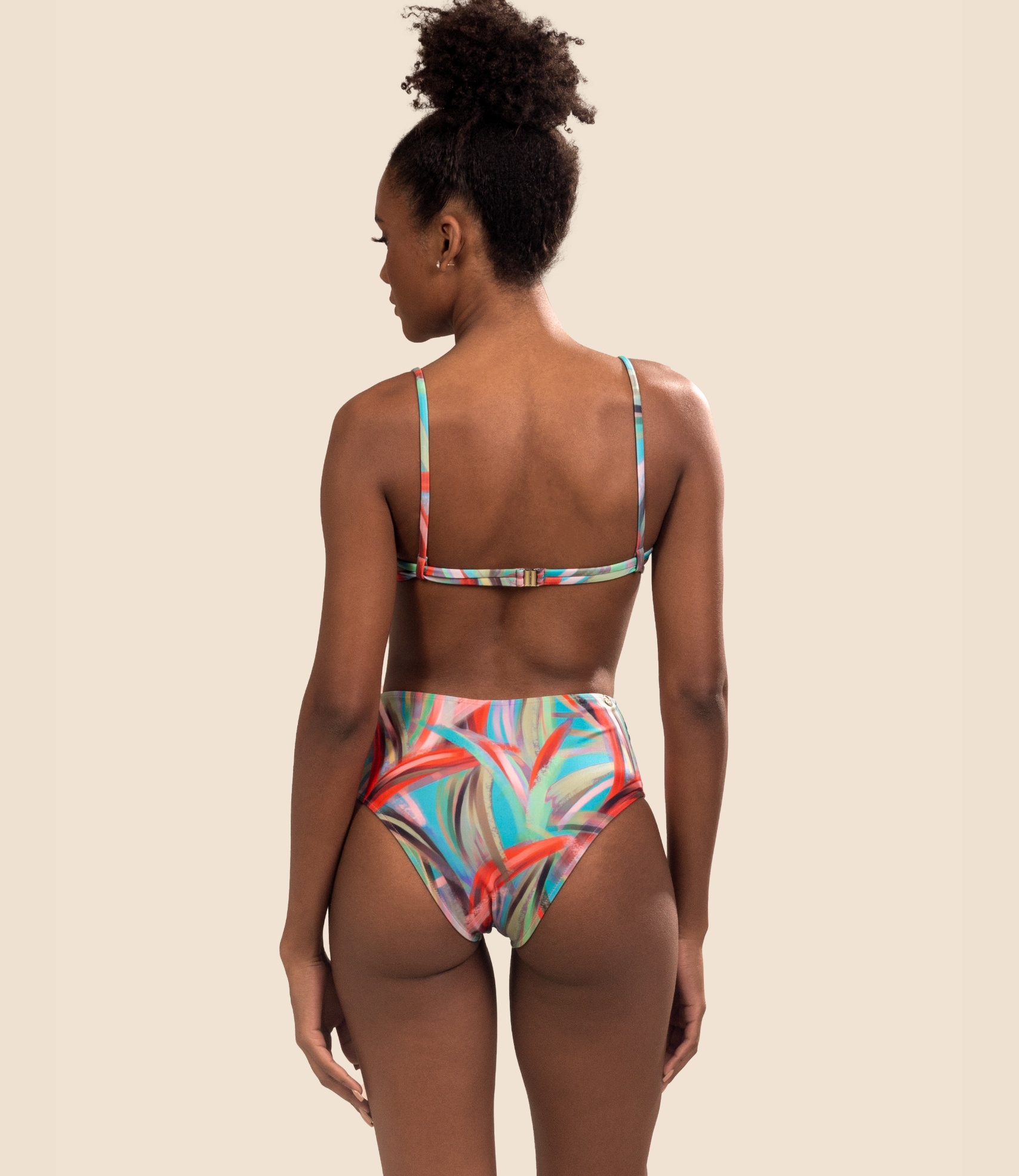 Top Meia Taça Estampado Ágatha + Calcinha De Biquini Hot Pants Estampada Alice