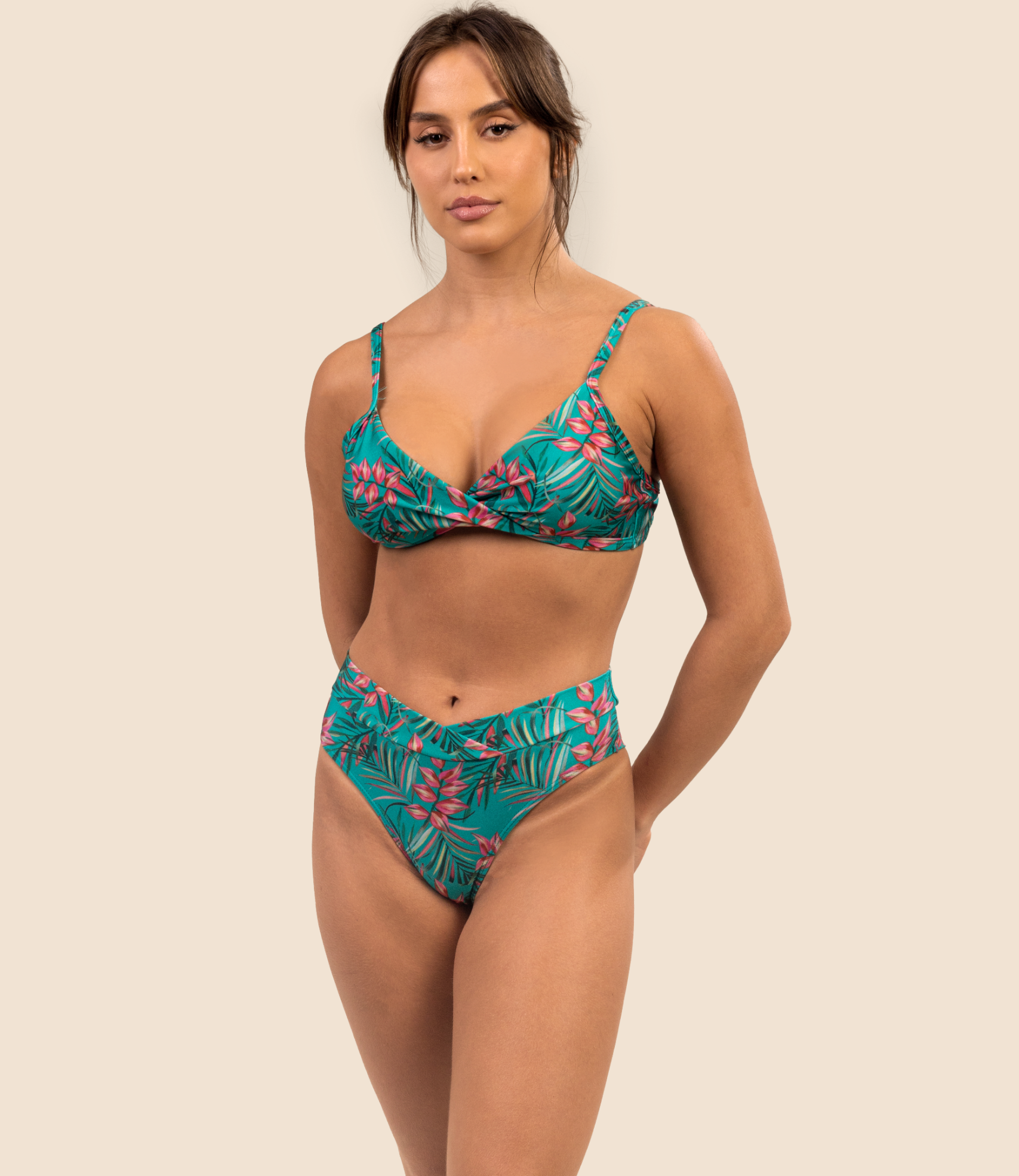 Top Meia Taça Estampado Kiara + Calcinha Hot Pants Estampada Martina