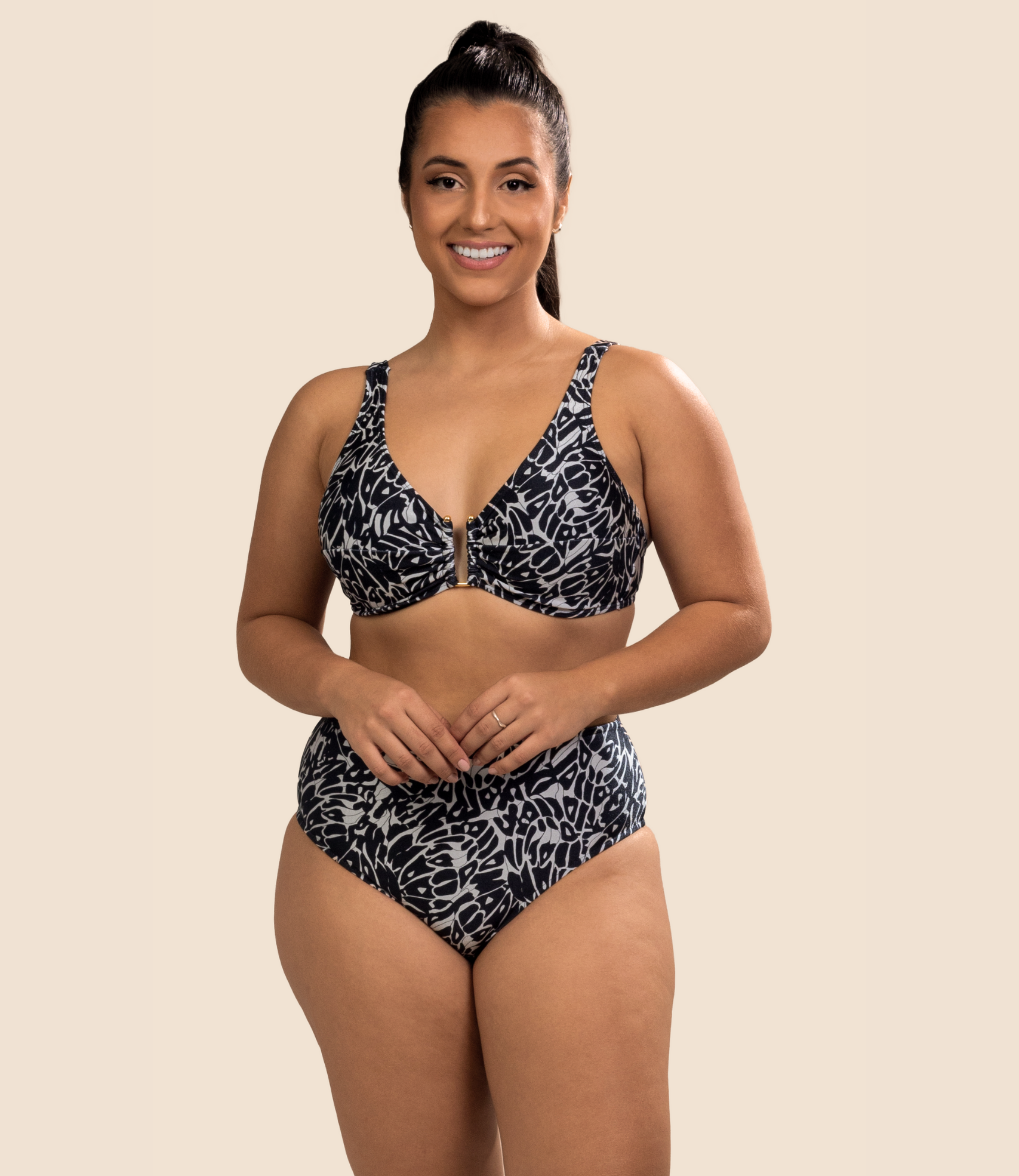 Top Triangulo Zoe + Calcinha De Biquini Hot Pants Alice