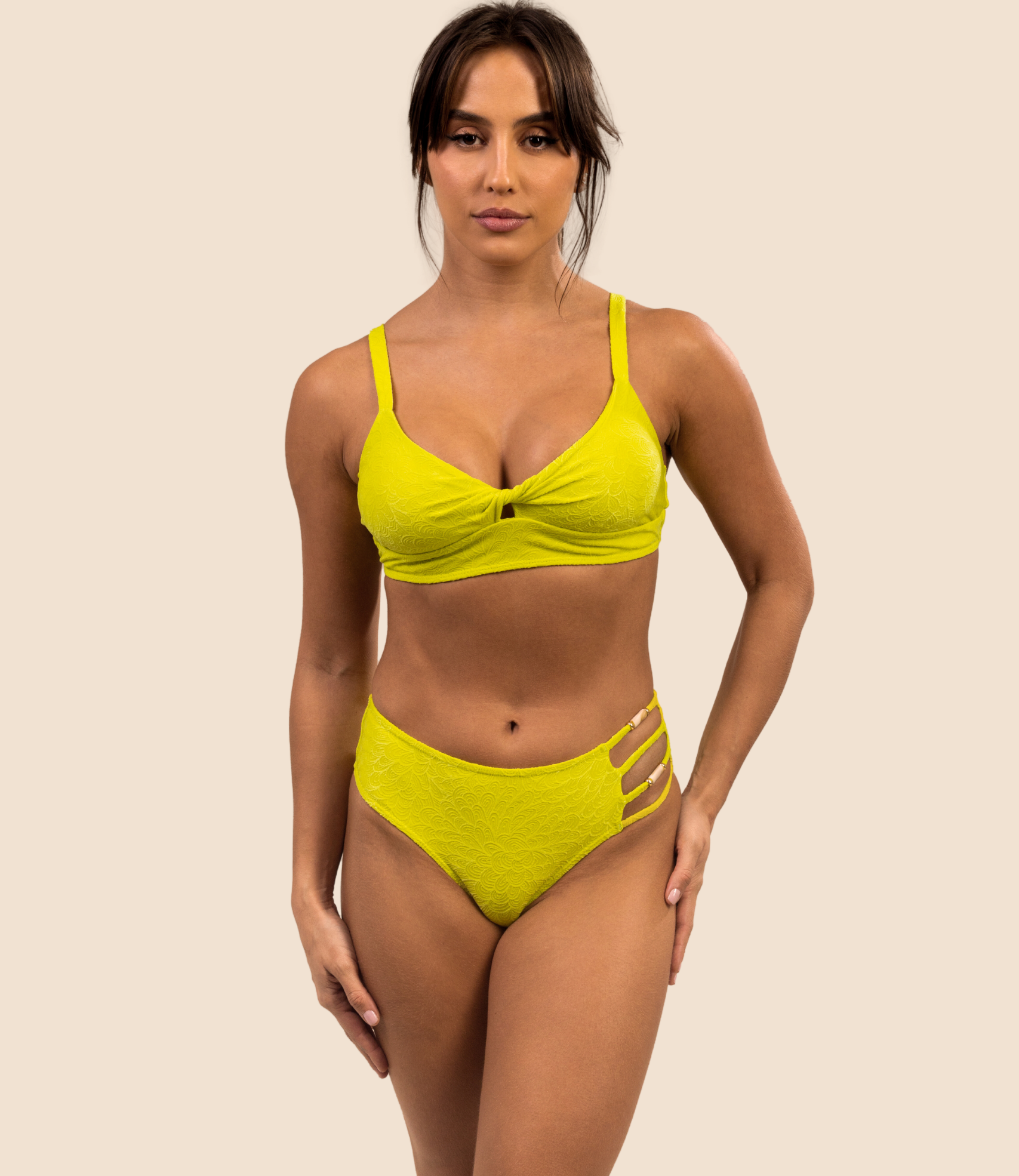 Top Meia Taça Texturizado Manoella + Calcinha De Biquini Texturizada Melissa