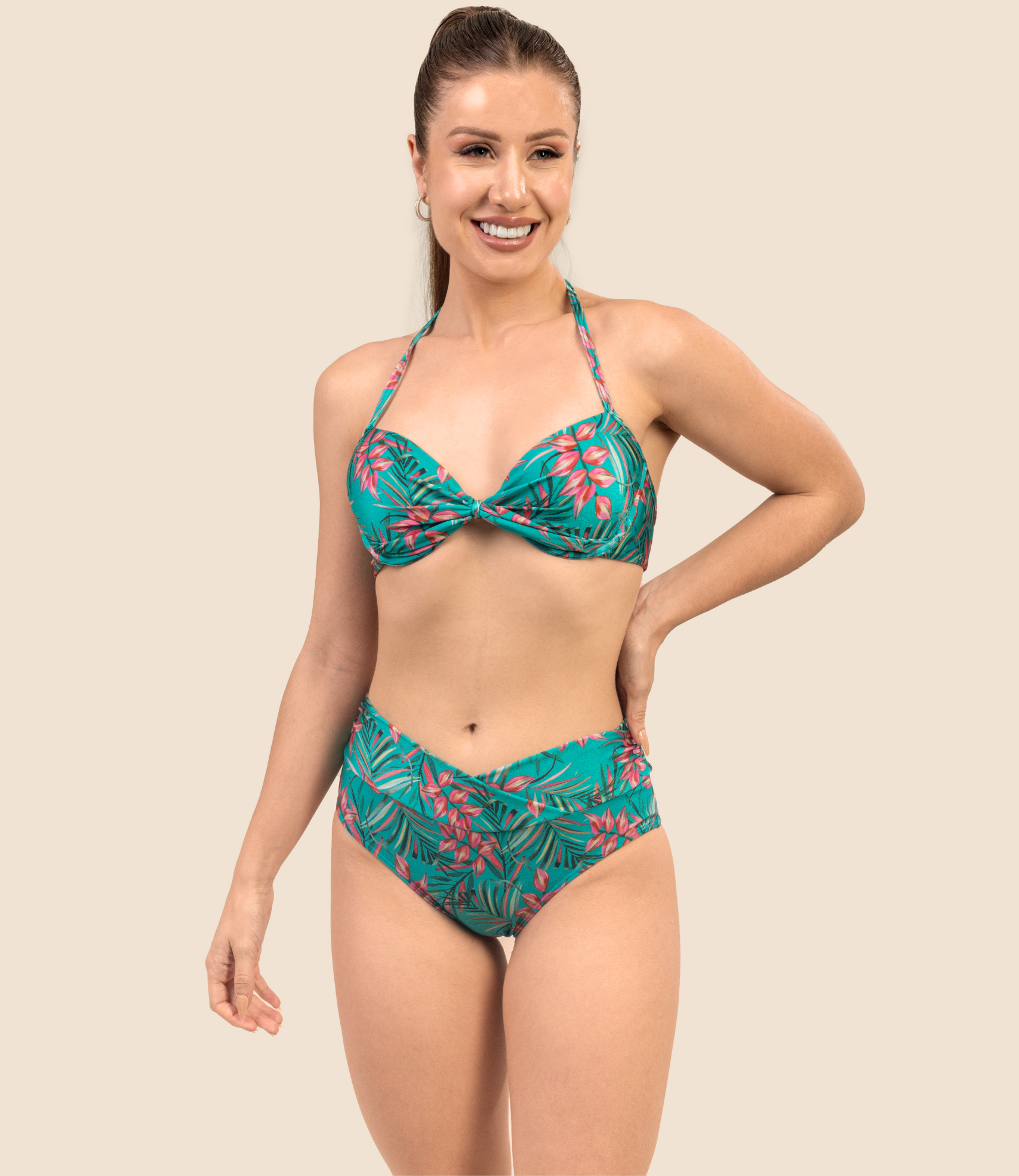 Top Meia Taça Mirela + Calcinha hot pants Betina