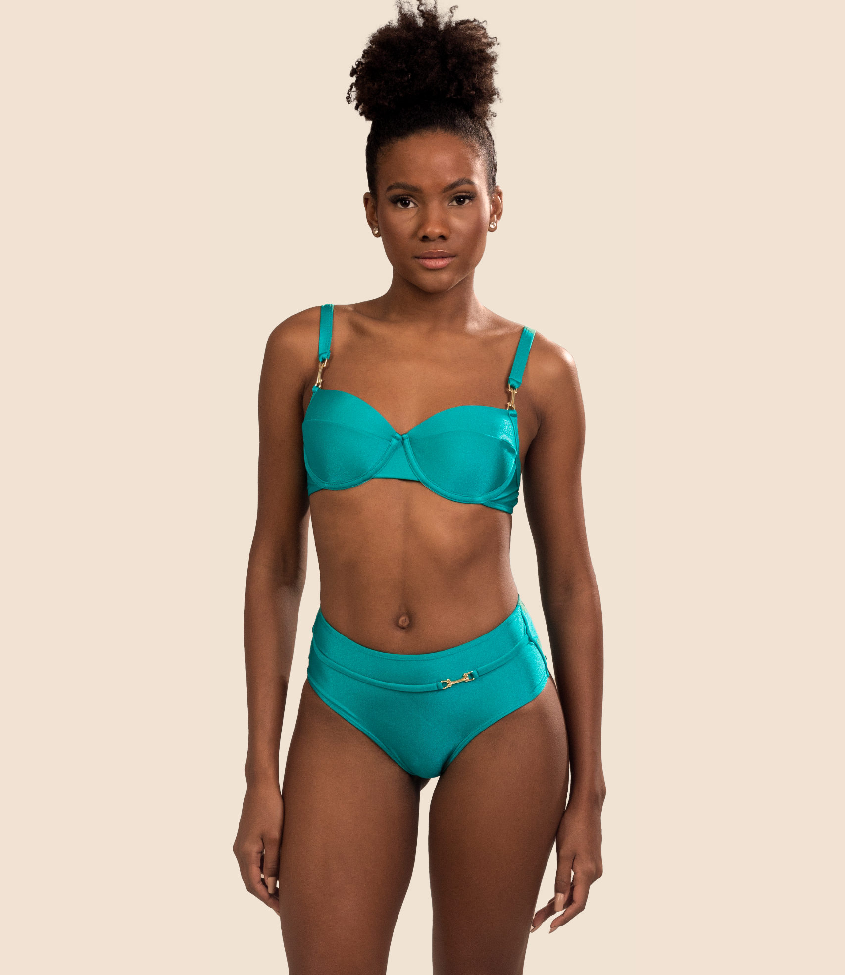Top Meia Taça Liso Cléo + Calcinha Hot Pants Lisa Bianca