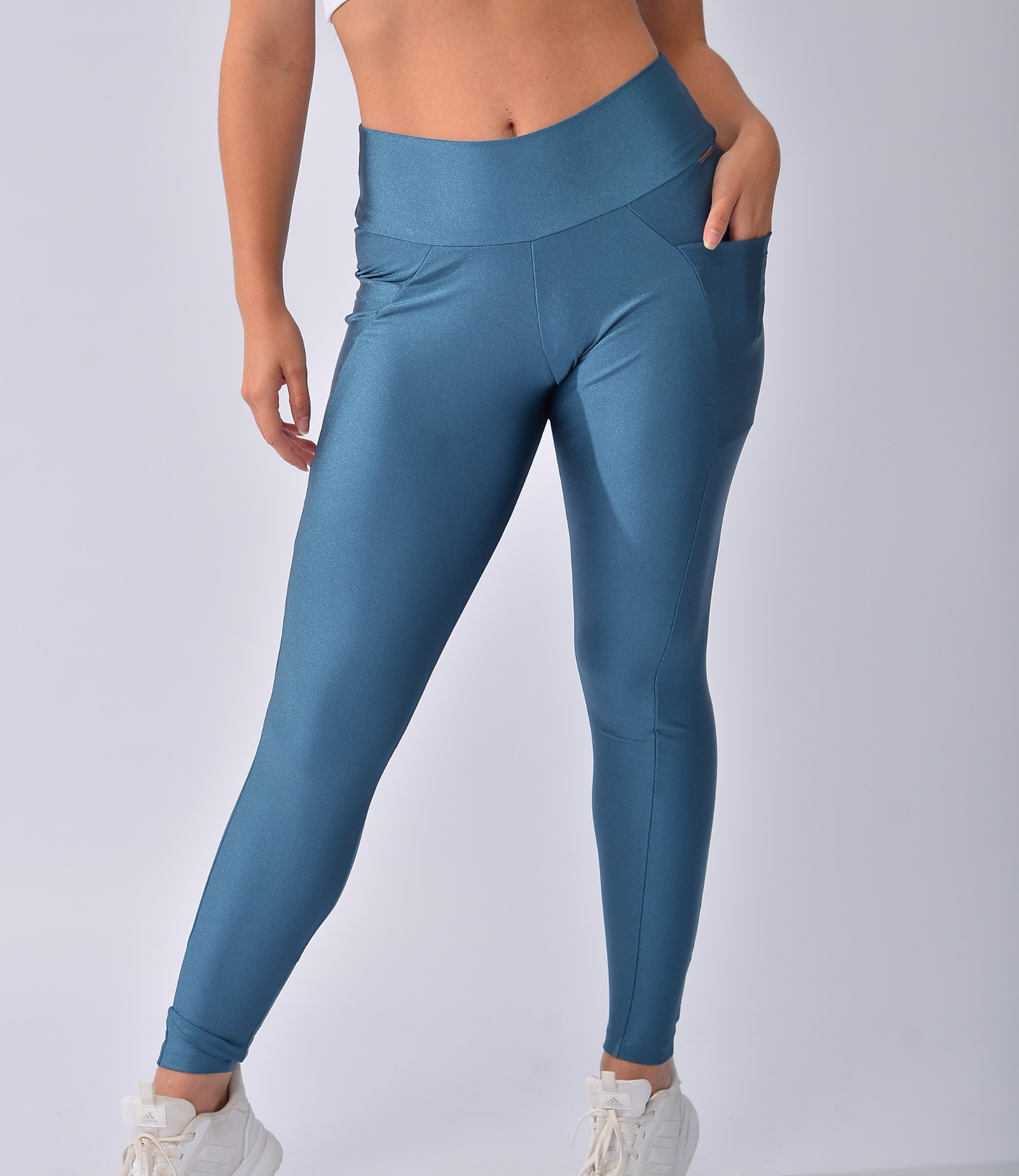 Calça Legging Lisa Trilobal com Bolsos Laterais Pulse