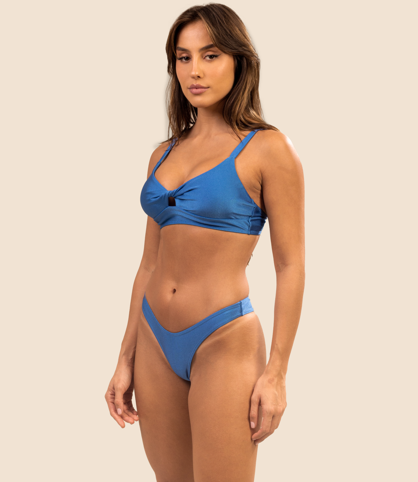 Top Meia Taça Liso Manoella + Calcinha De Biquini Liso Asa Delta Camilly