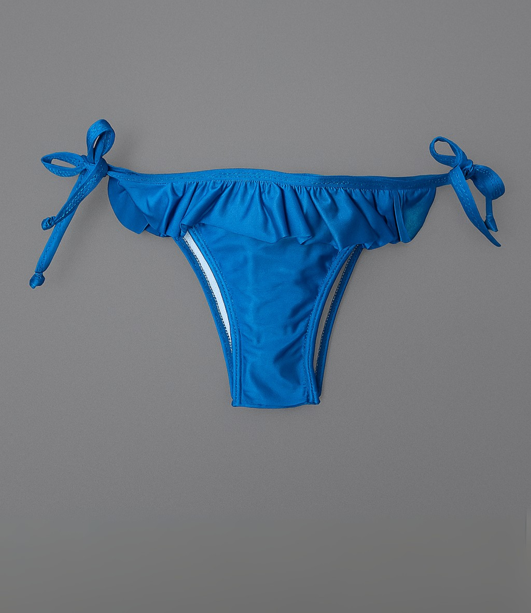 Calcinha com Babado e Lateral Ajustável Lisa