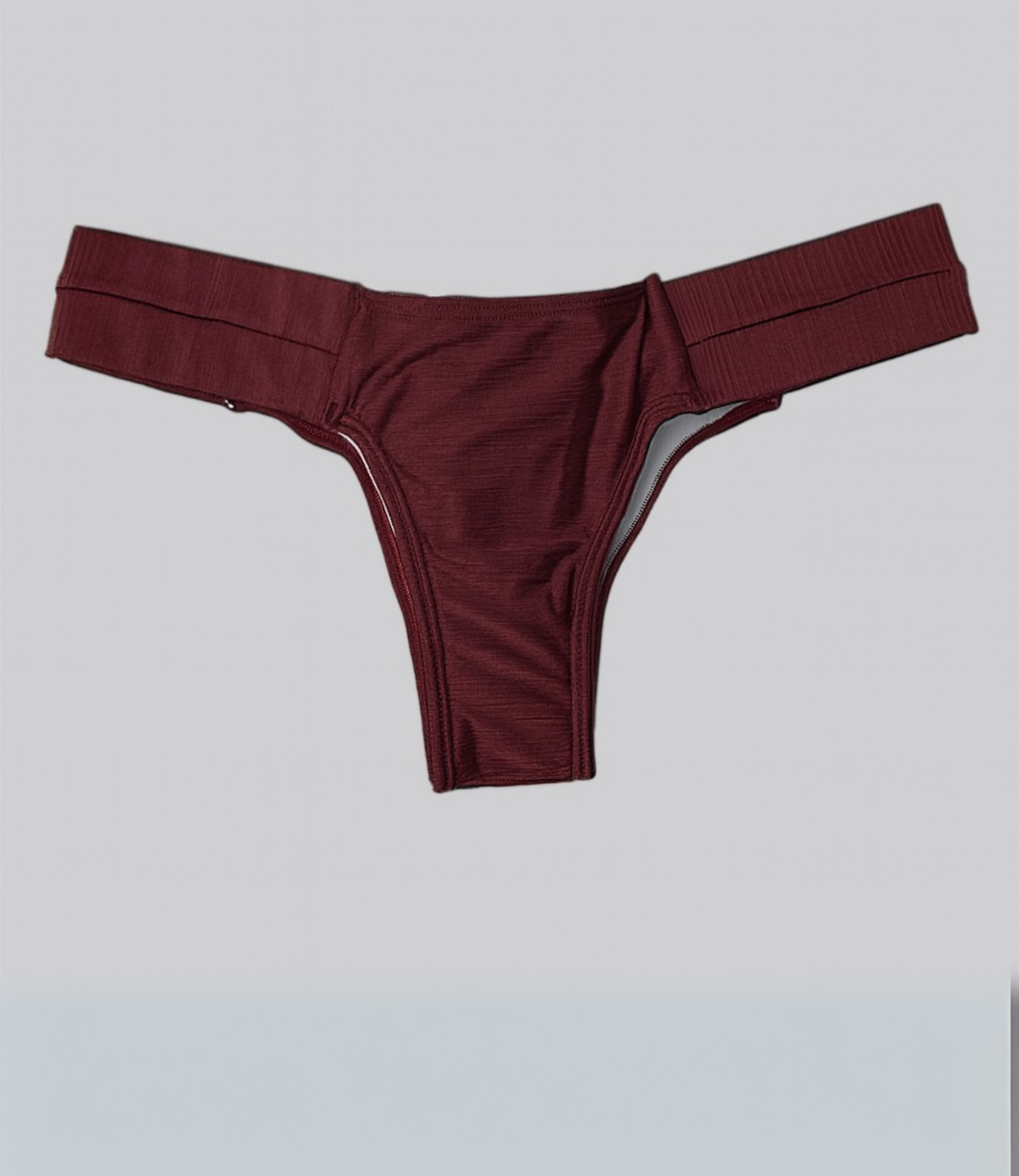 Calcinha com Laterais Largas Trilobal Lisa