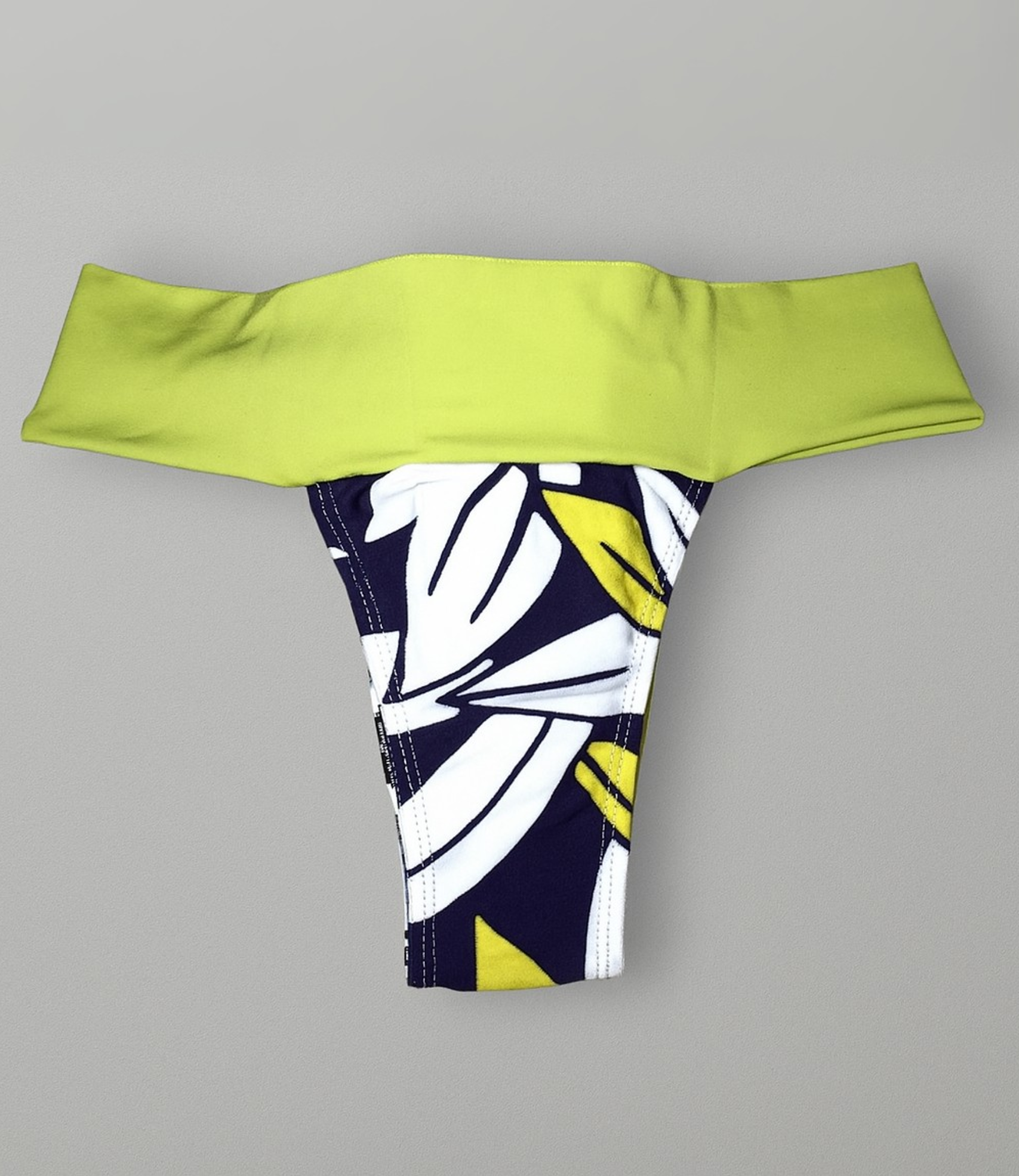 Calcinha com pala estruturada estampada