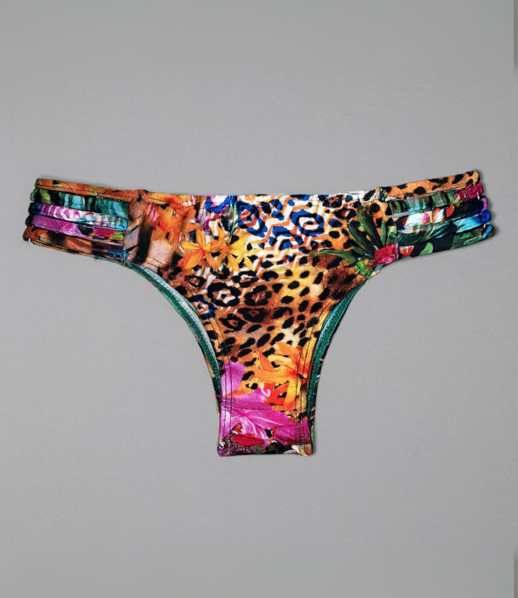 Calcinha Biquíni Com Tiras Laterais Estampada