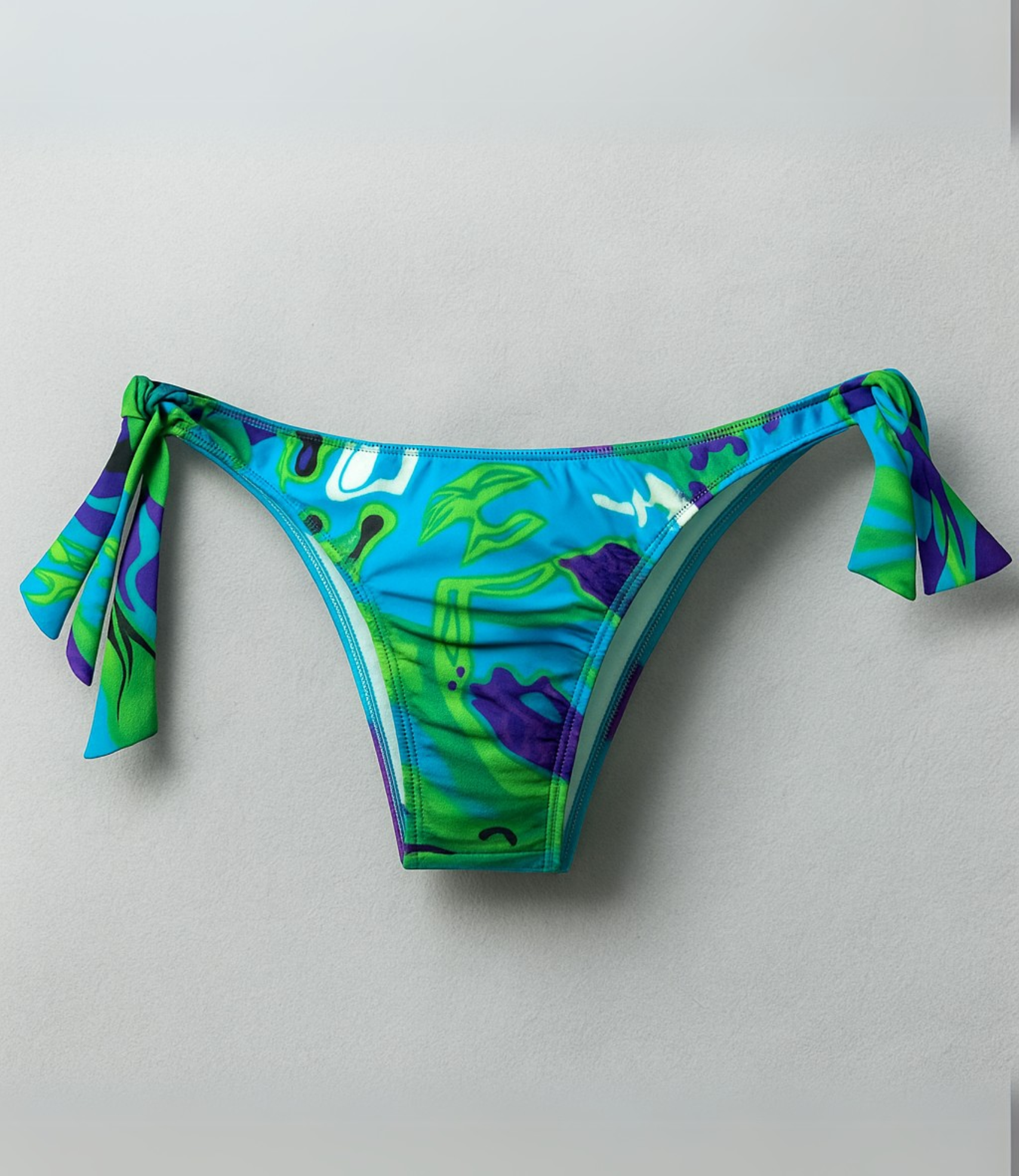 Calcinha de Biquíni com Amarração Lateral Larga Estampada