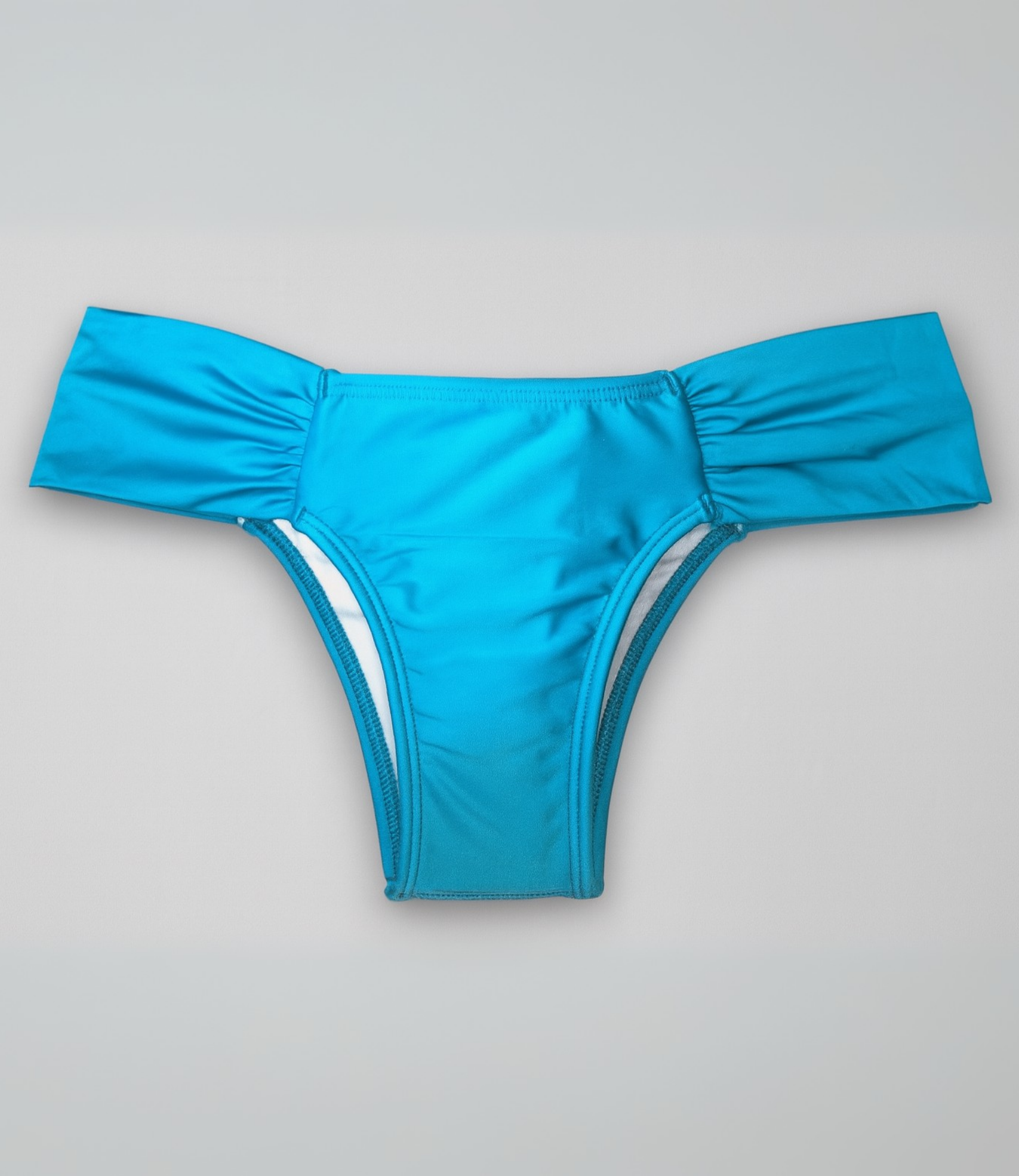 Calcinha Laterais Largas Lisa