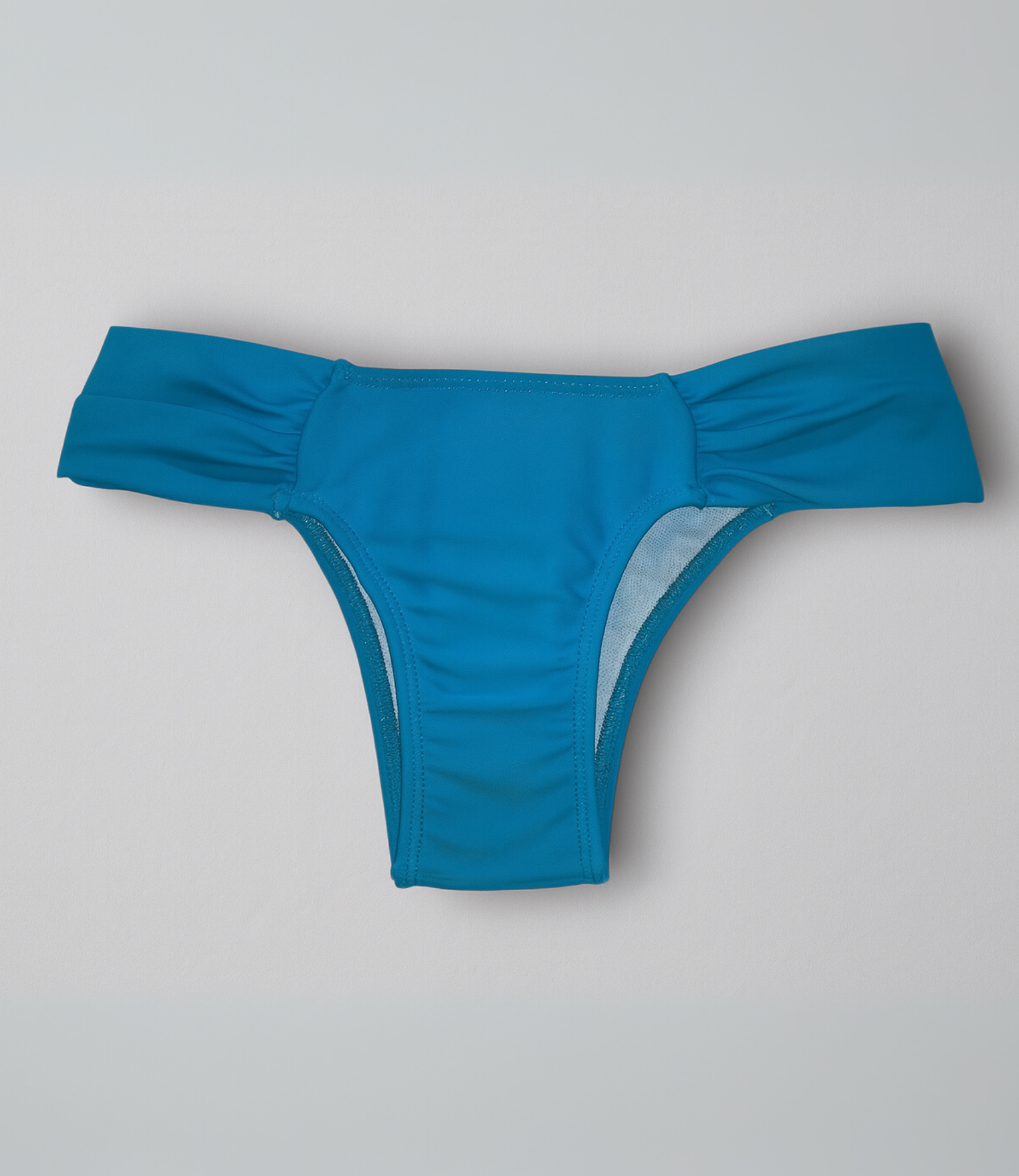 Calcinha Laterais Largas Lisa