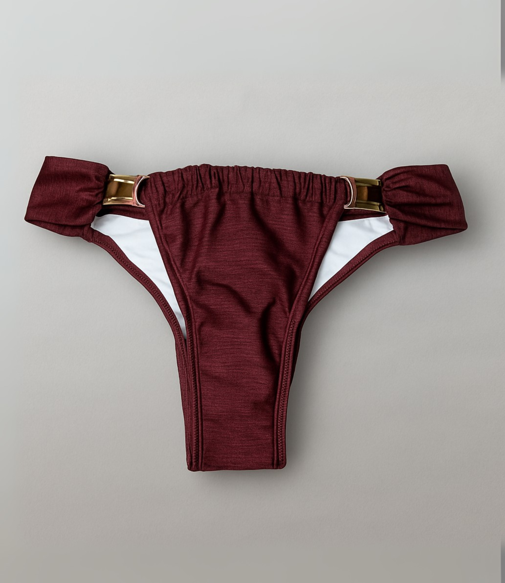 Calcinha de Biquíni com Argola Lateral