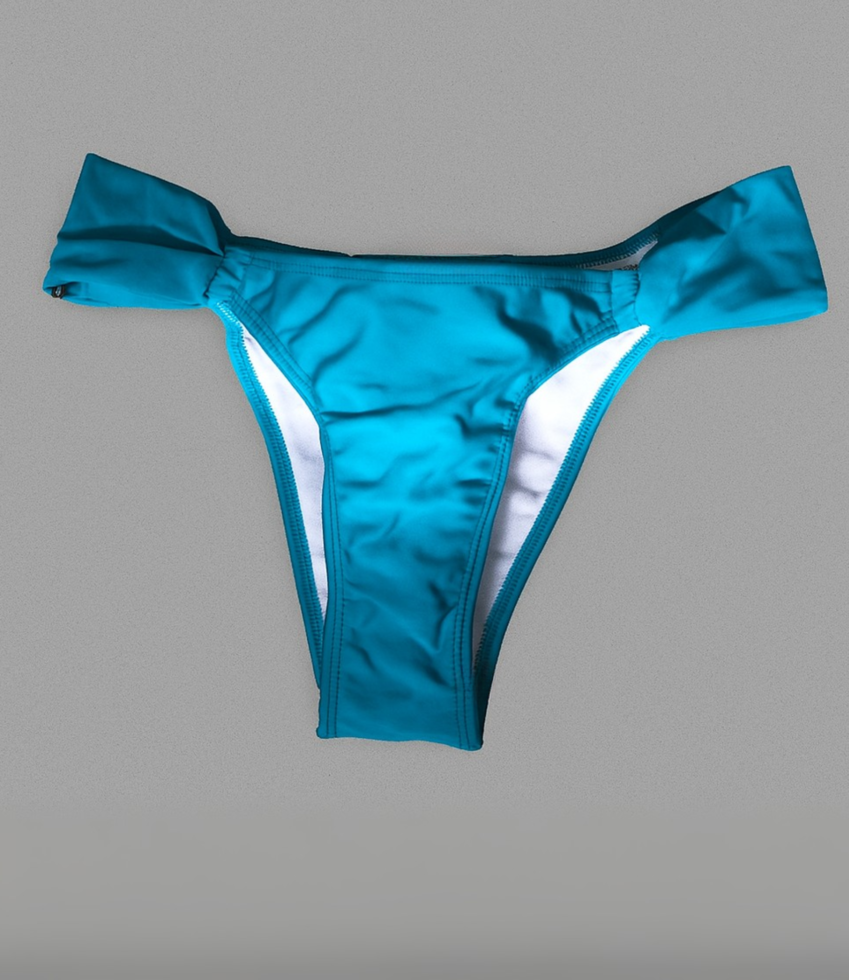 Calcinha com Drapeado Lateral Lisa