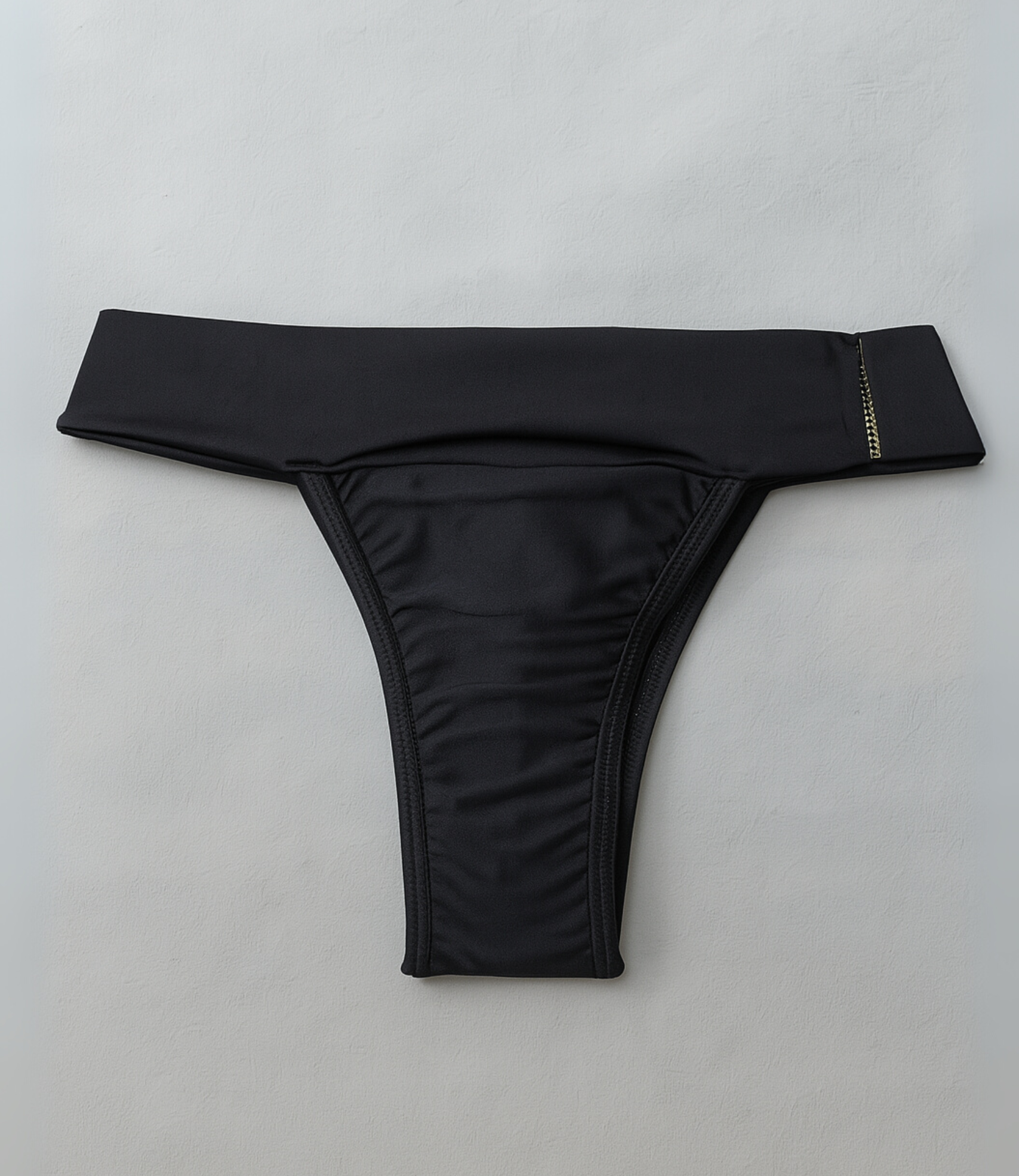 Calcinha de Biquíni com Cós Largo e Detalhe Brilhante