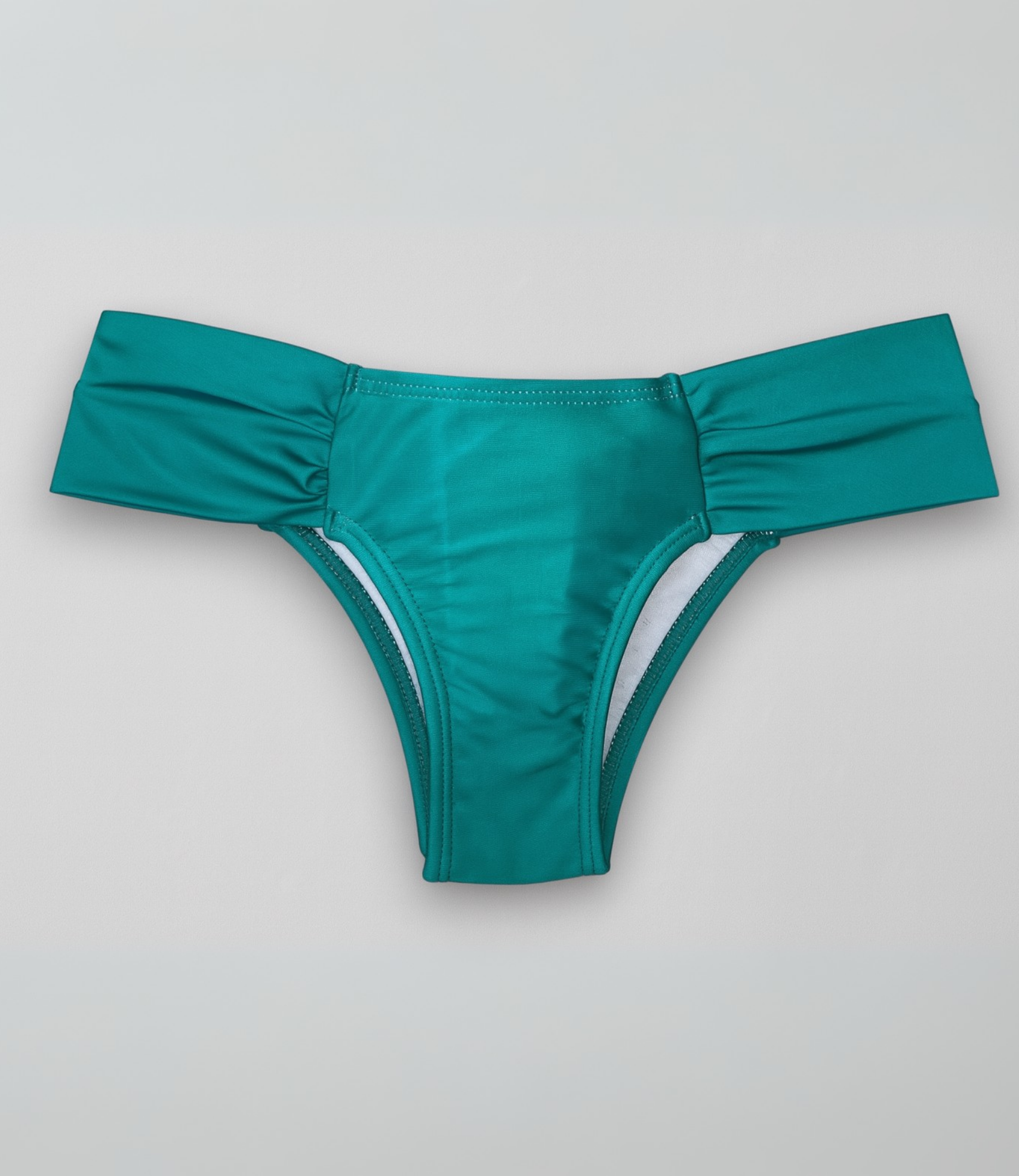 Calcinha Laterais Largas Lisa