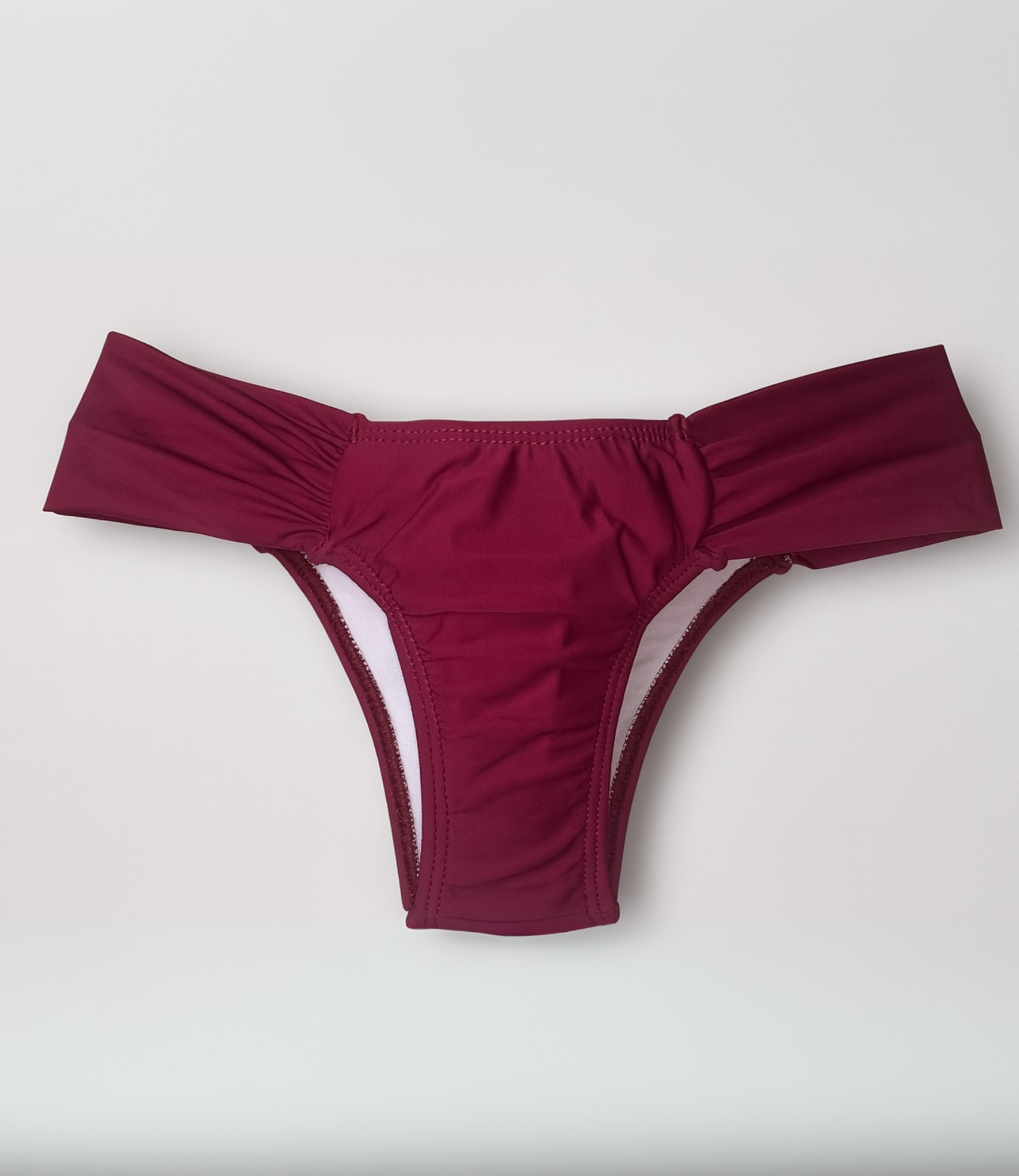 Calcinha Laterais Largas Lisa