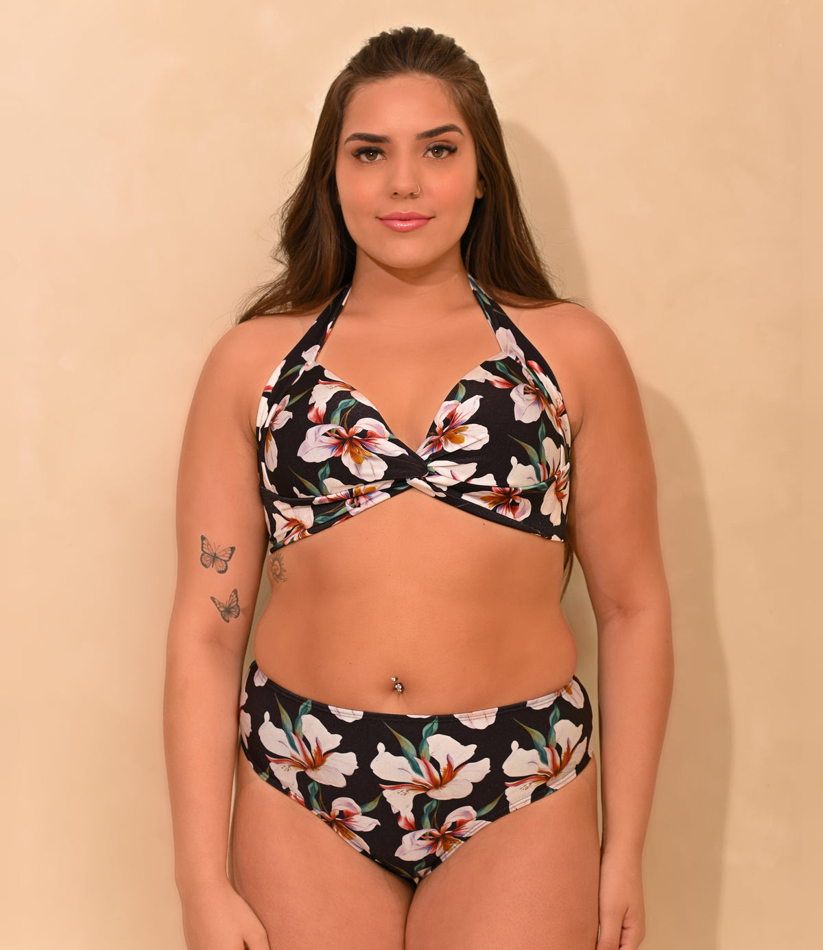 Conjunto de Biquíni – Top Tainá Estampado & Calcinha Mariah Estampada · Magnólia, corpo inteiro