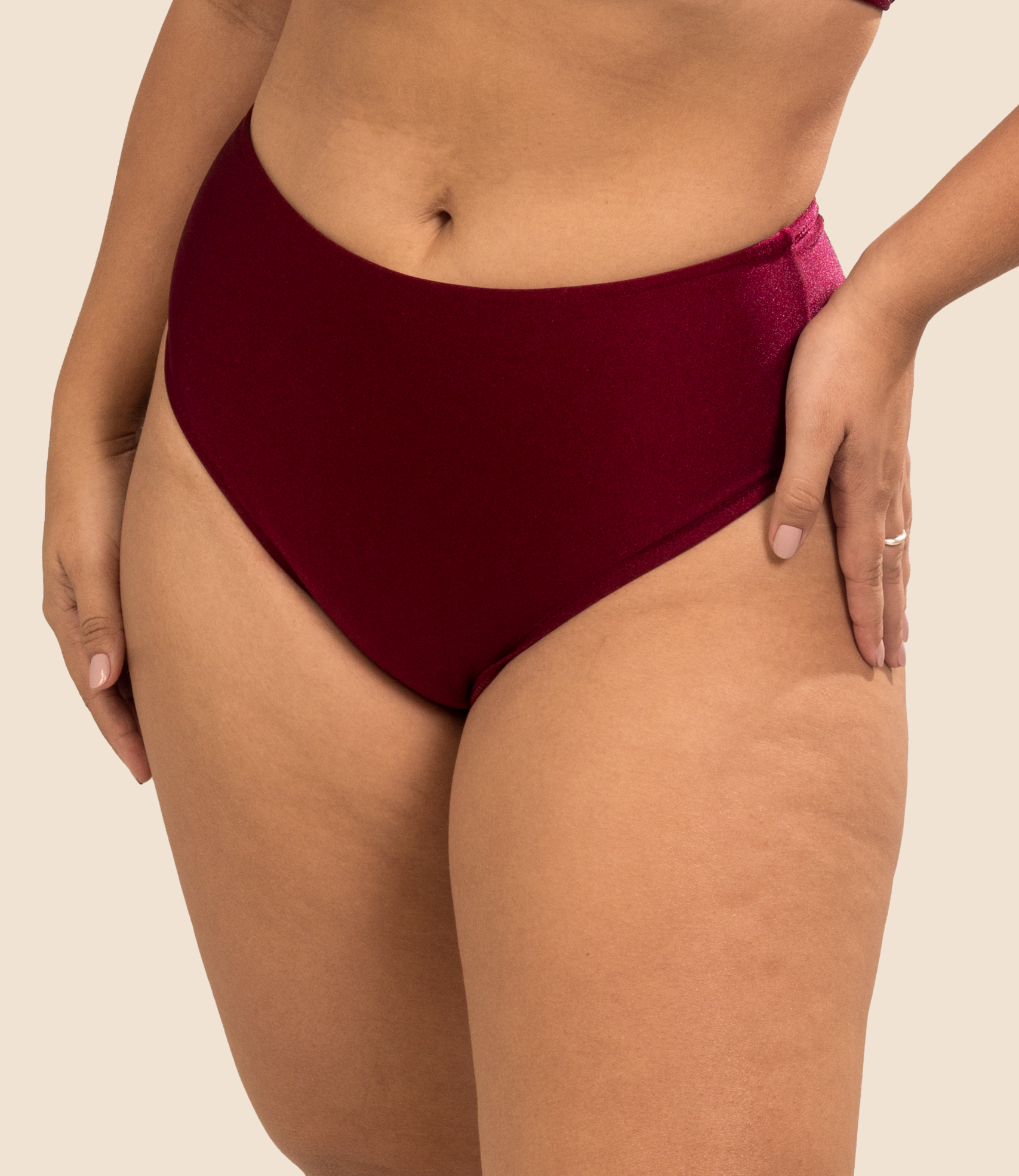 Calcinha de biquíni hot pants lisa Alice
