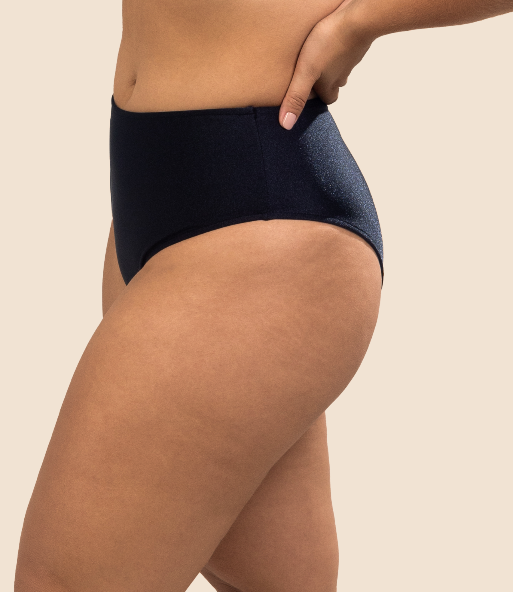 Calcinha de biquíni hot pants lisa Alice