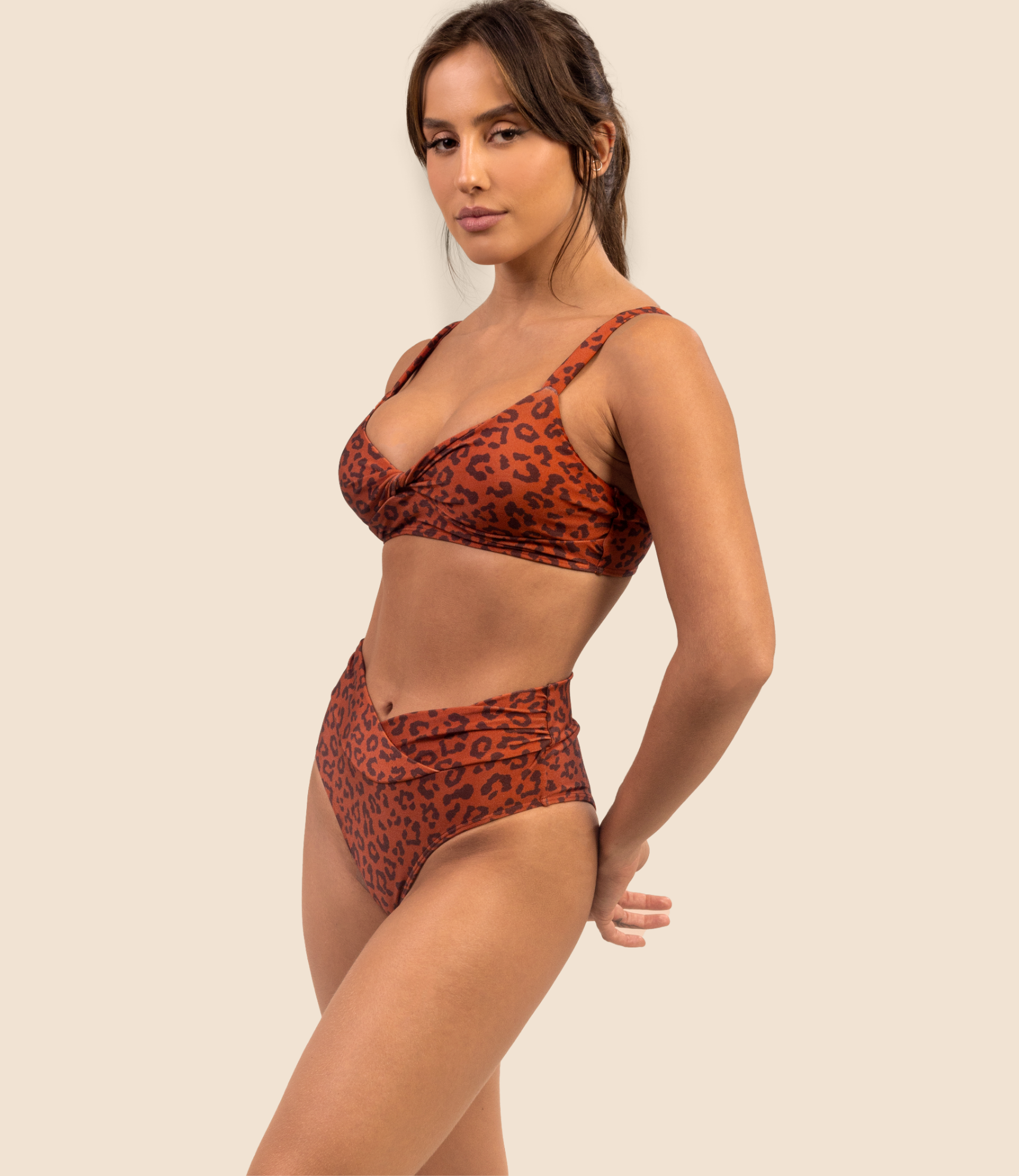 Top Meia Taça Manoella + Calcinha Hot Pants Betina