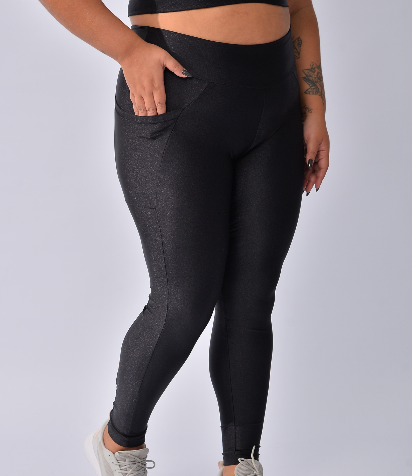Calça Legging  Lisa Trilobal com Bolsos Laterais Pulse