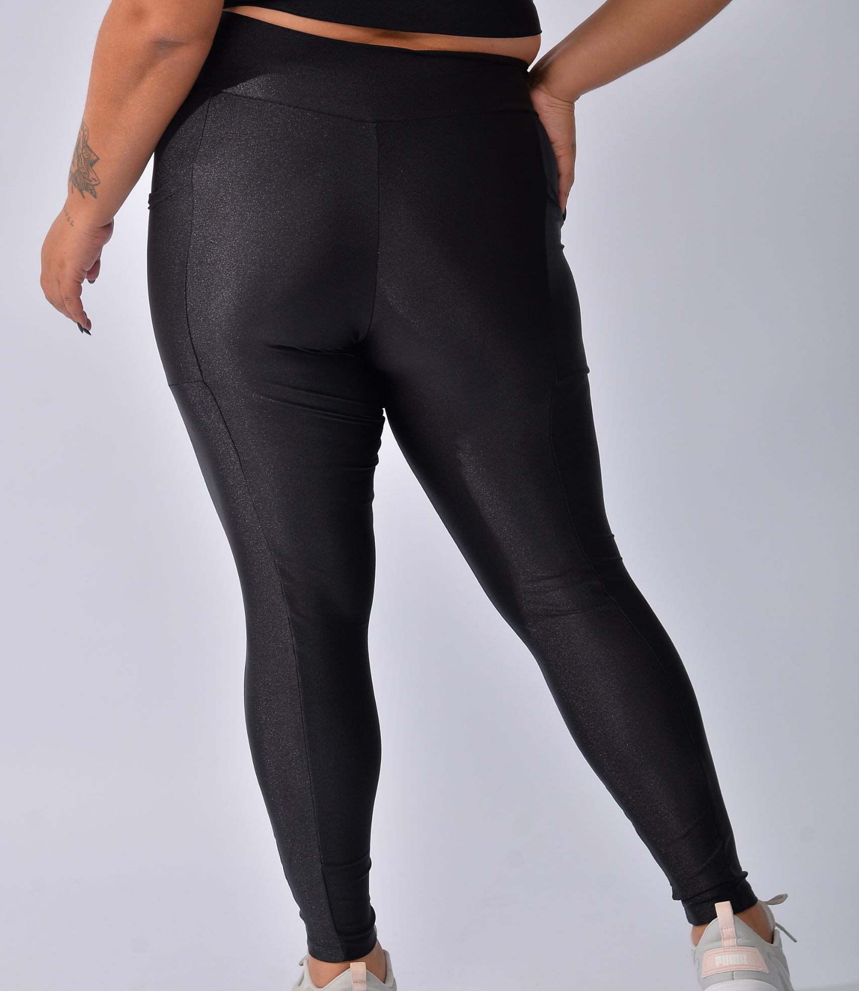 Calça Legging  Lisa Trilobal com Bolsos Laterais Pulse