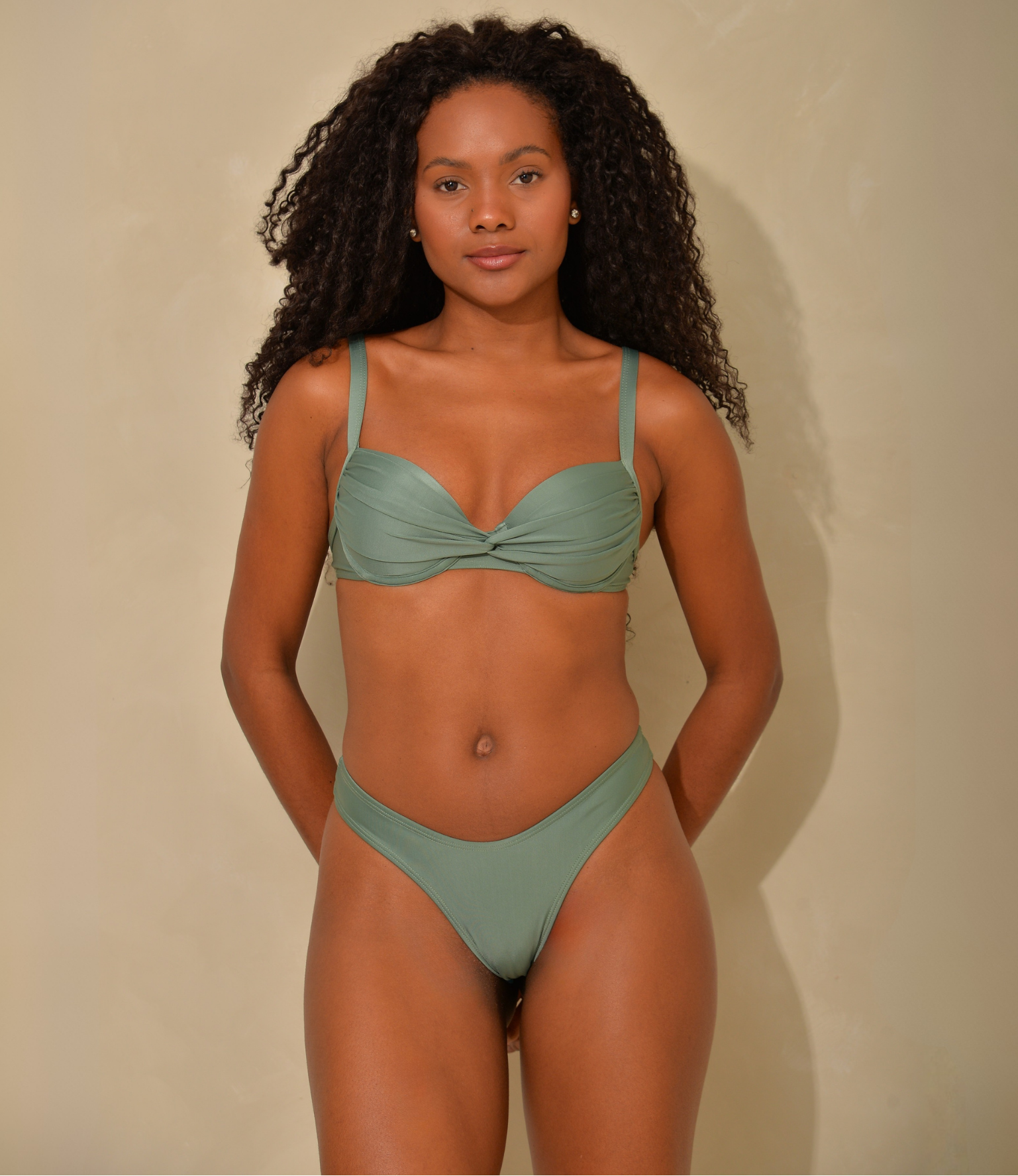 Conjunto de Biquíni – Top Isis & Calcinha Camilly