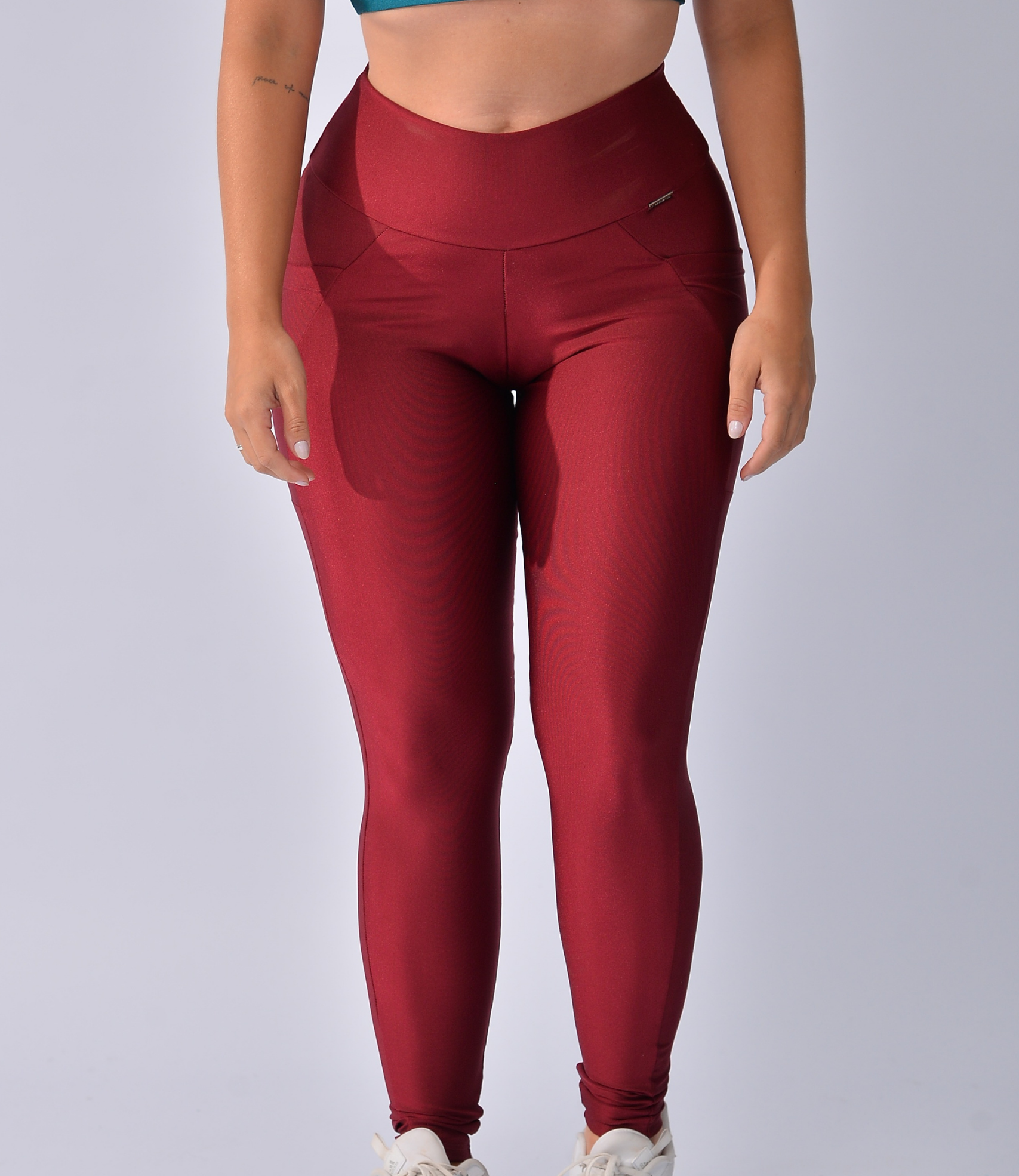 Calça Legging  Lisa Trilobal com Bolsos Laterais Pulse