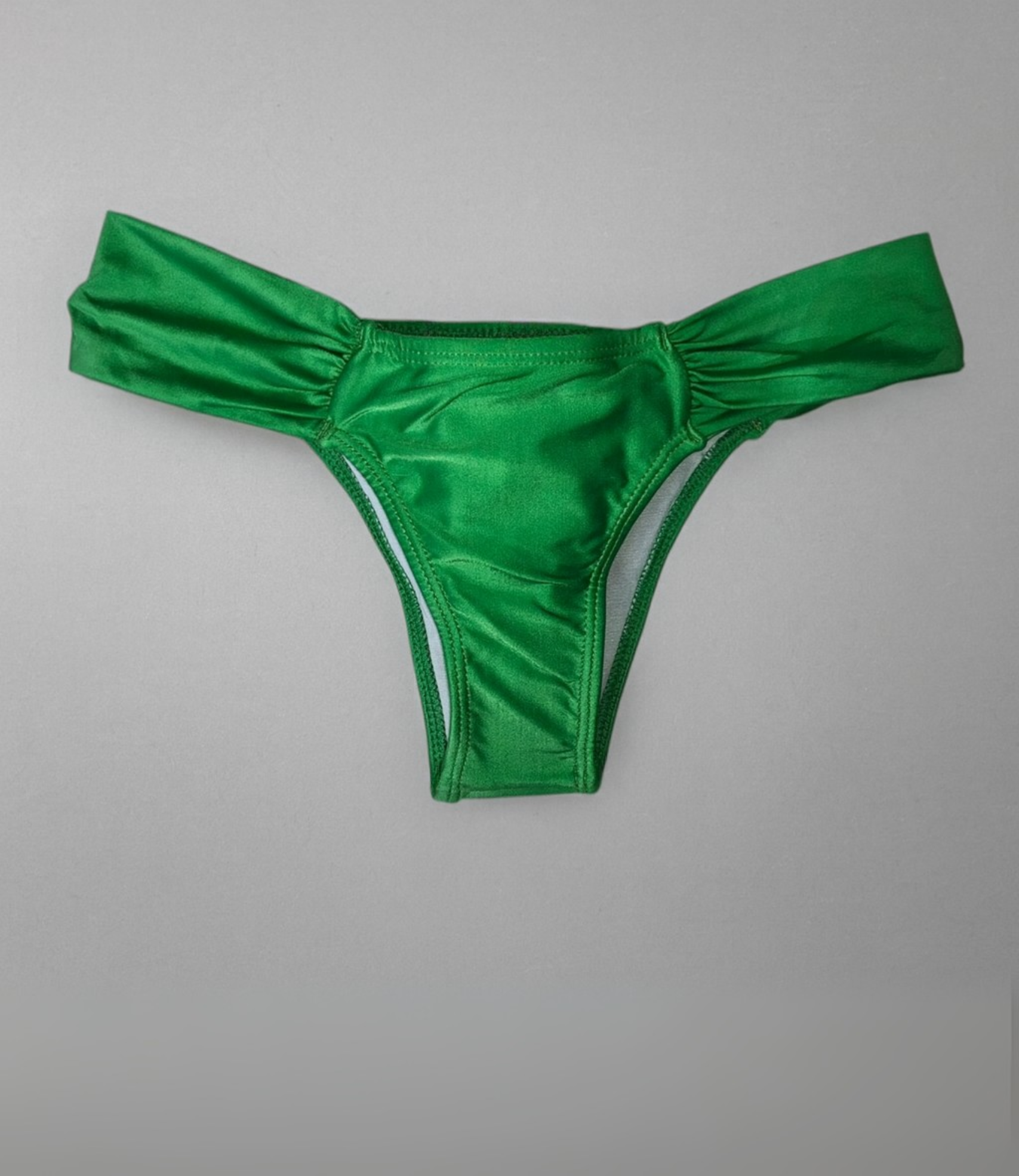 Calcinha de Biquíni com Laterais Torcidas Lisa