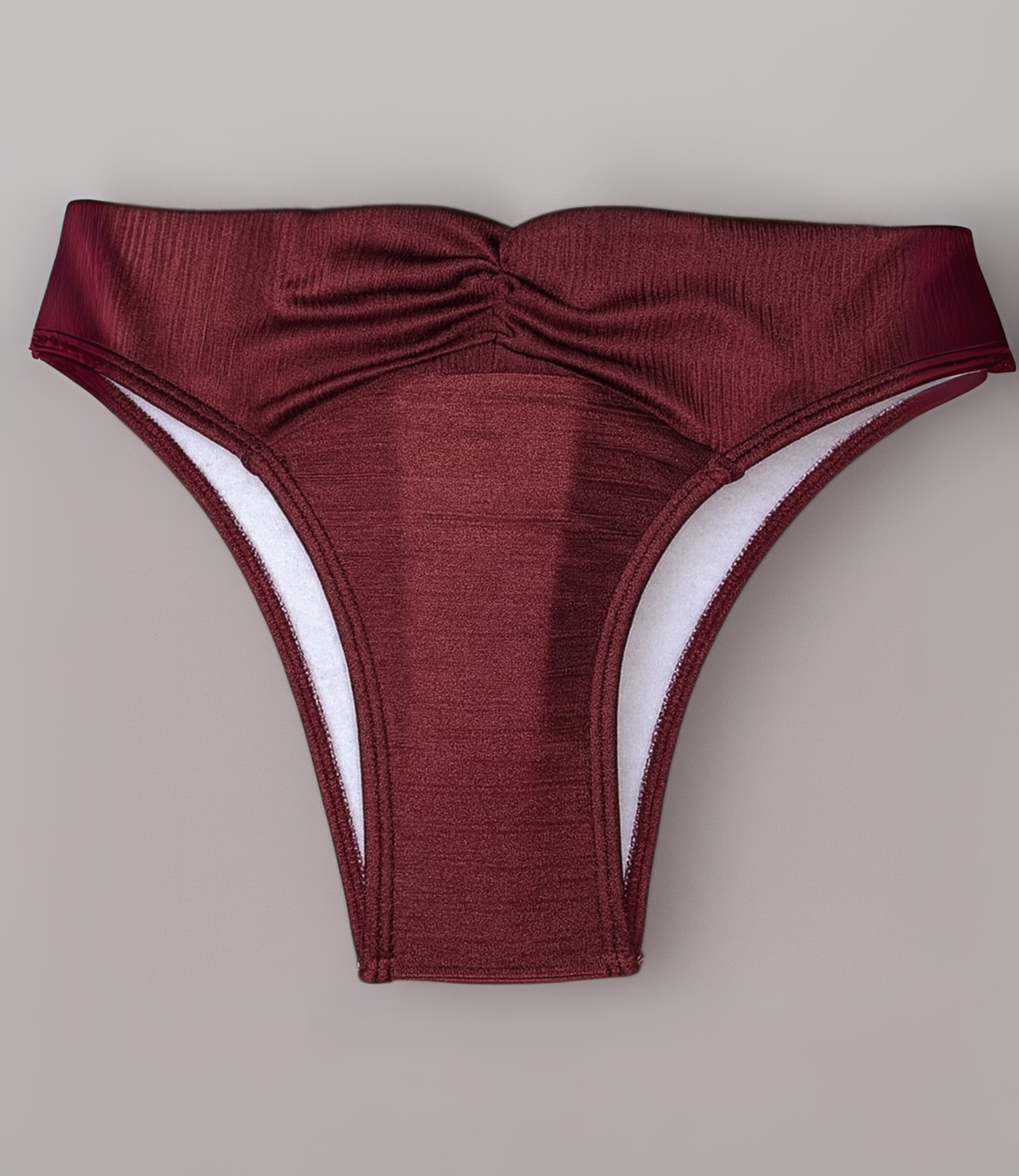 Calcinha de Biquíni com Franzido Frontal Trilobal Liso